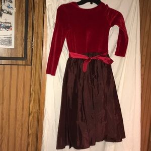 Perfect Condition childs velvet dress size 7